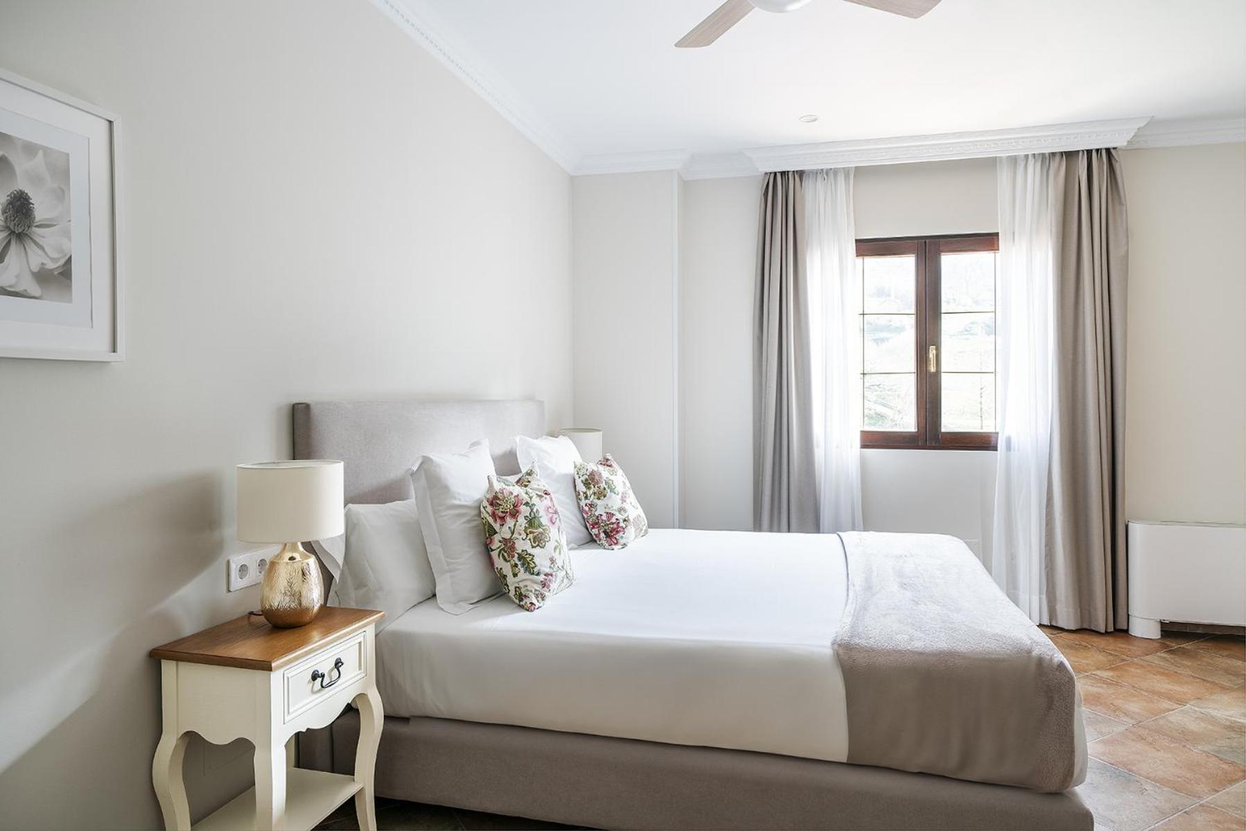 Hotel Penas Blancas Liano Номер фото